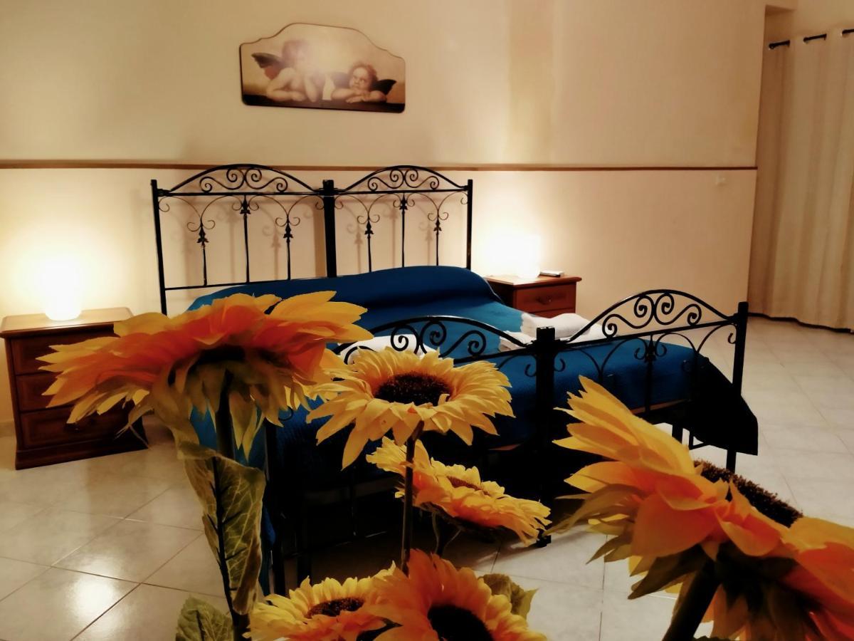 Villa Laura Apartment Giardini Naxos Dış mekan fotoğraf
