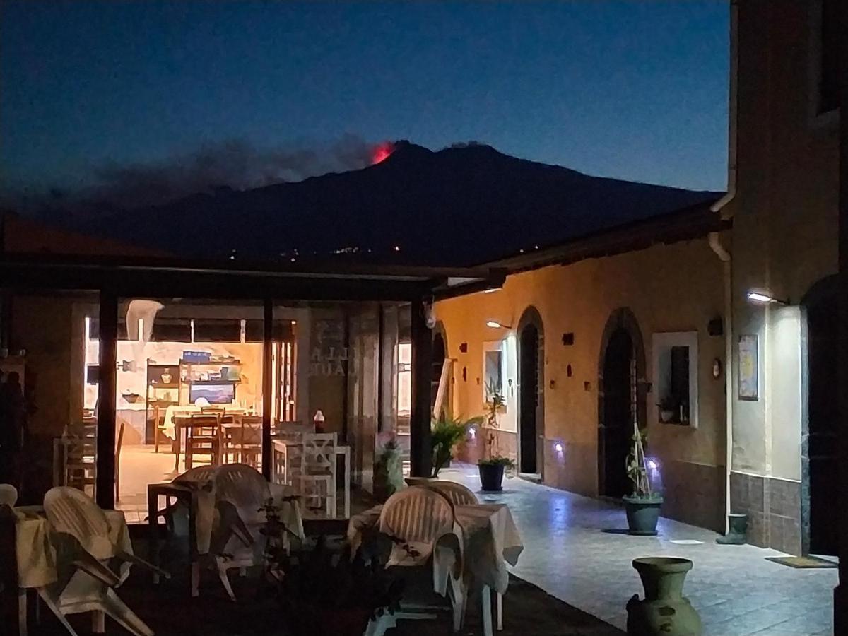 Villa Laura Apartment Giardini Naxos Dış mekan fotoğraf