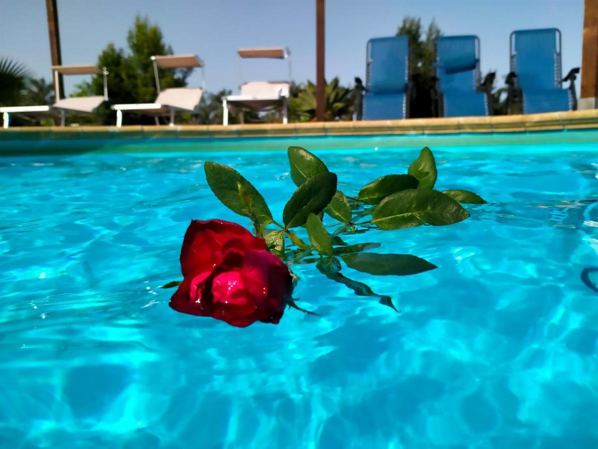 Villa Laura Apartment Giardini Naxos Dış mekan fotoğraf