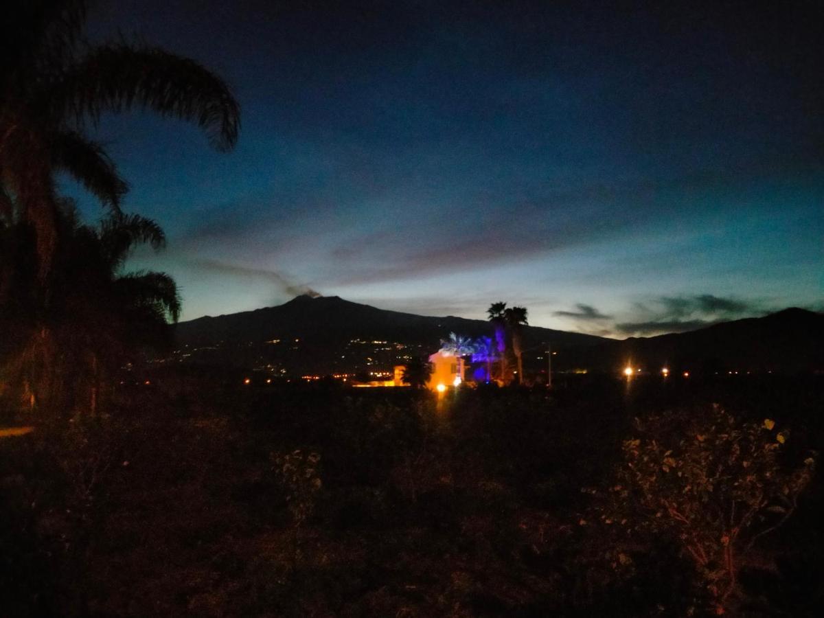 Villa Laura Apartment Giardini Naxos Dış mekan fotoğraf