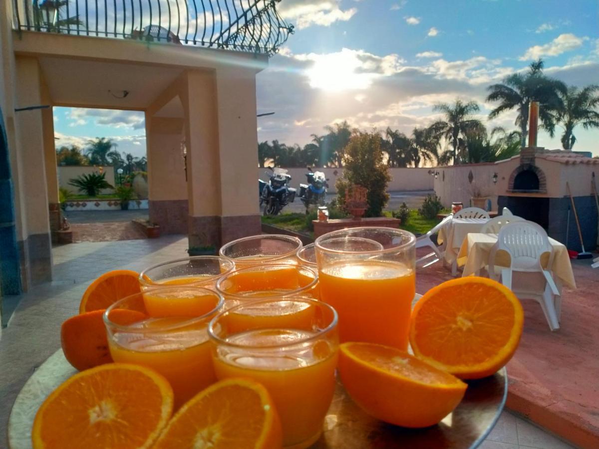 Villa Laura Apartment Giardini Naxos Dış mekan fotoğraf