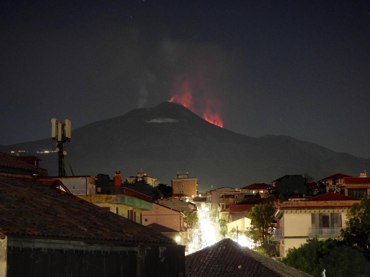 Villa Laura Apartment Giardini Naxos Dış mekan fotoğraf