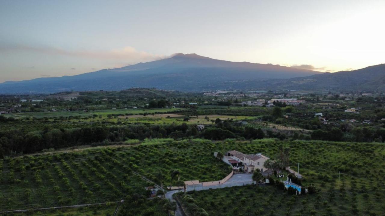 Villa Laura Apartment Giardini Naxos Dış mekan fotoğraf