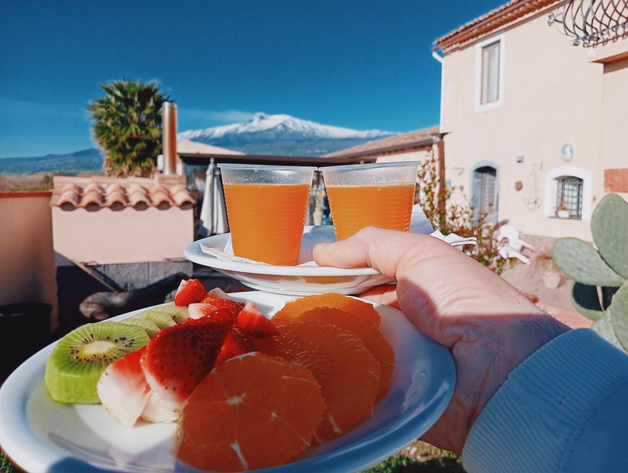 Villa Laura Apartment Giardini Naxos Dış mekan fotoğraf