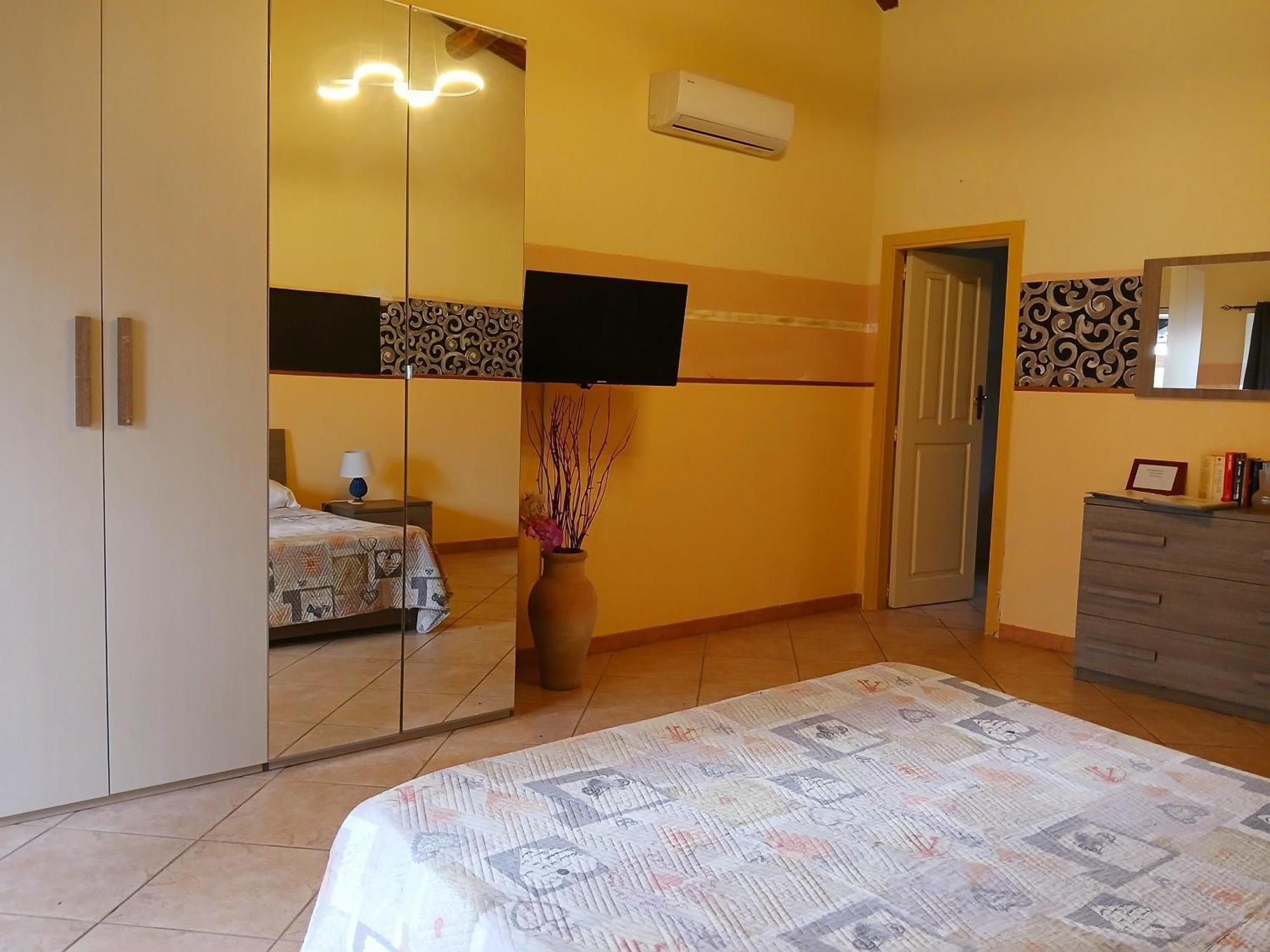 Villa Laura Apartment Giardini Naxos Dış mekan fotoğraf