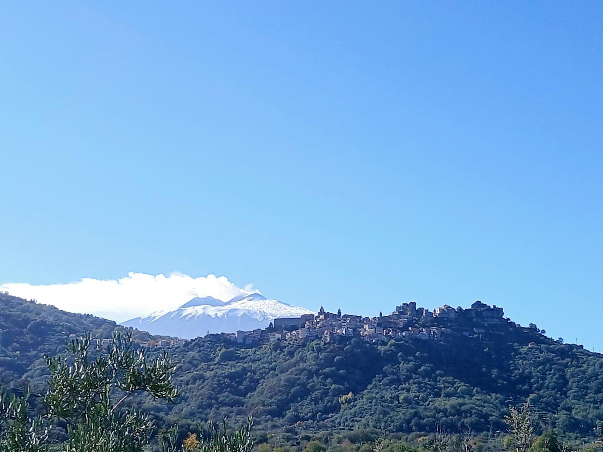Villa Laura Apartment Giardini Naxos Dış mekan fotoğraf