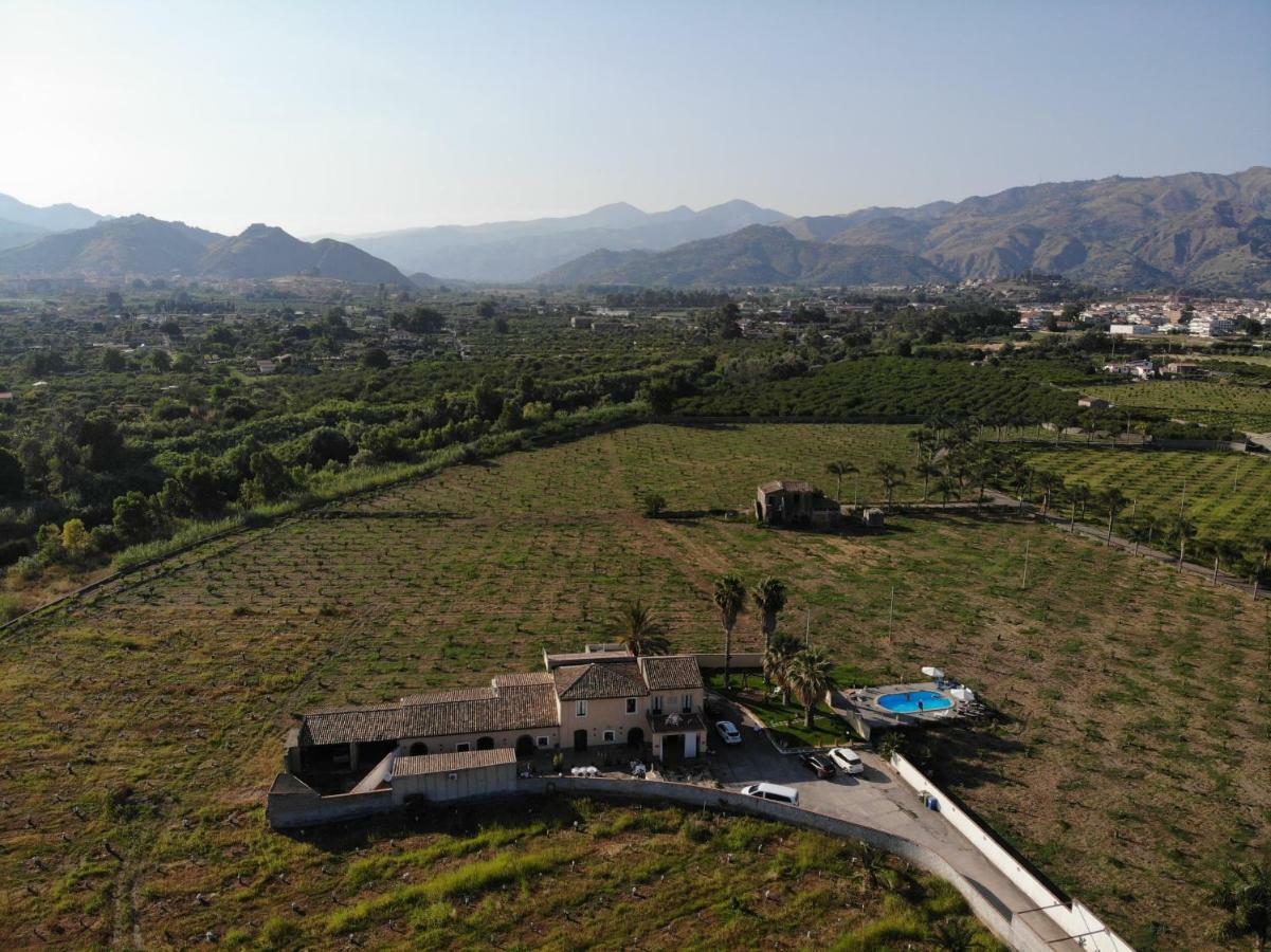 Villa Laura Apartment Giardini Naxos Dış mekan fotoğraf
